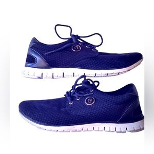 ***3/$30***🖤 G By Guess Black Sneakers